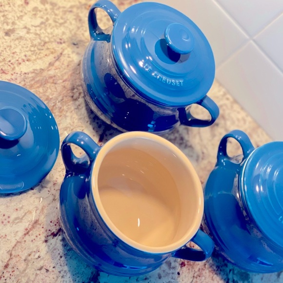 Le Creuset Other - Le Creuset 16 oz blue mini bowl bean pot, soup or chilli